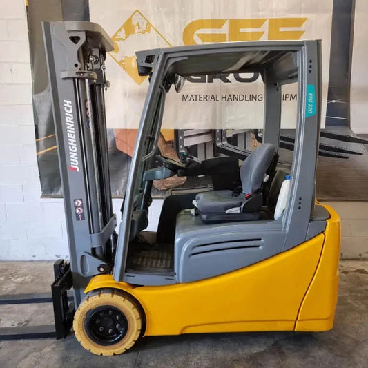 Jungheinrich EFG 220 - Anno: 2017 - Carrello Elevatore Frontale