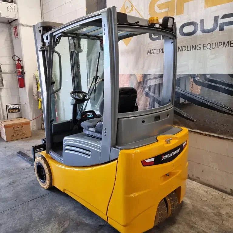 Jungheinrich EFG 220 - Anno: 2017 - Carrello Elevatore Frontale
