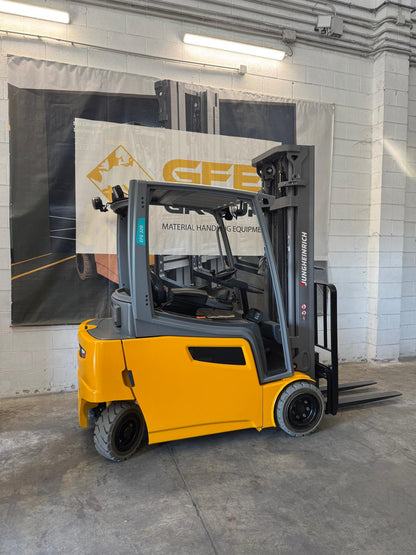 Carrello elevatore frontale elettrico Jungheinrich EFG 320 