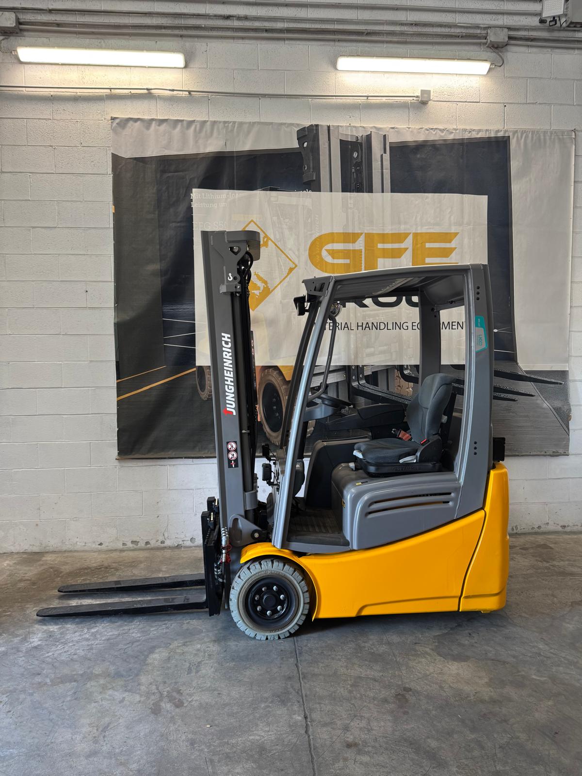EFG 215 Li-Ion Jungheinrich - Anno: 2019 - Carrello elevatore frontale elettrico
