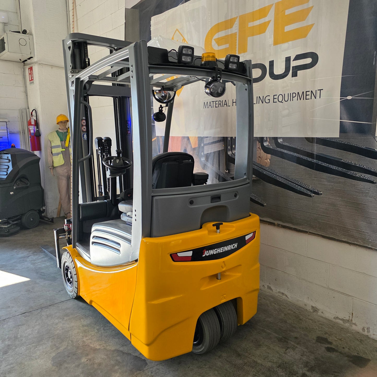 Jungheinrich EFG 216K - Anno: 2017 - Carrello Elevatore Frontale