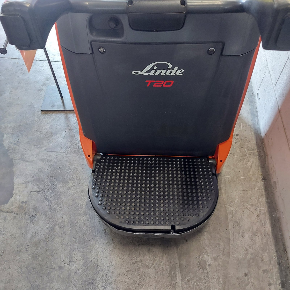 Linde T20 AP usato 2017 - transpallet elettrico con pedana - foto 3