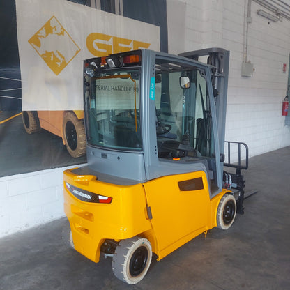Jungheinrich EFG 320 usato 2018 - vista posteriore
